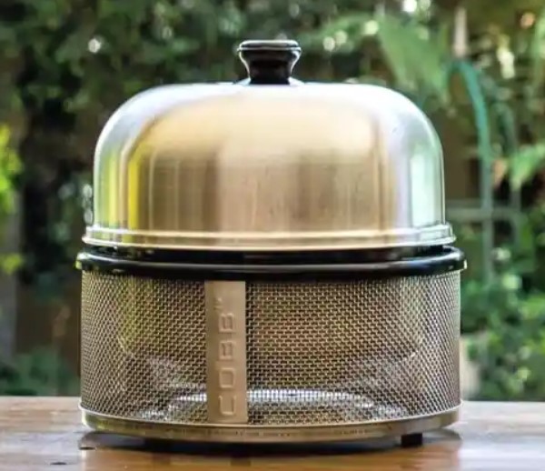 Parrilla Cobb Premier 4