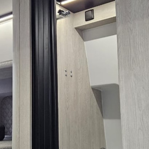 Puerta Persiana Corrediza Baño Negra